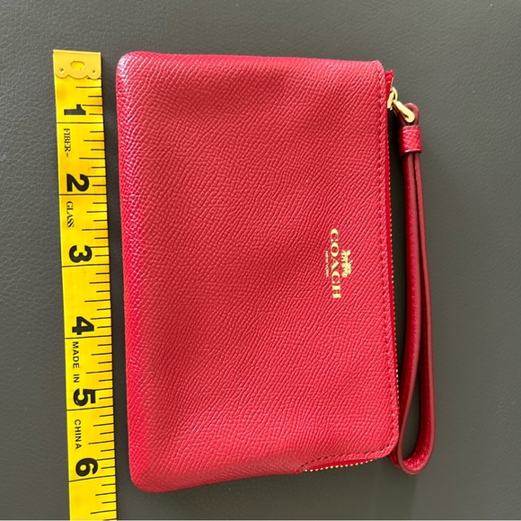 Coach wristlet - Picture 4 of 4